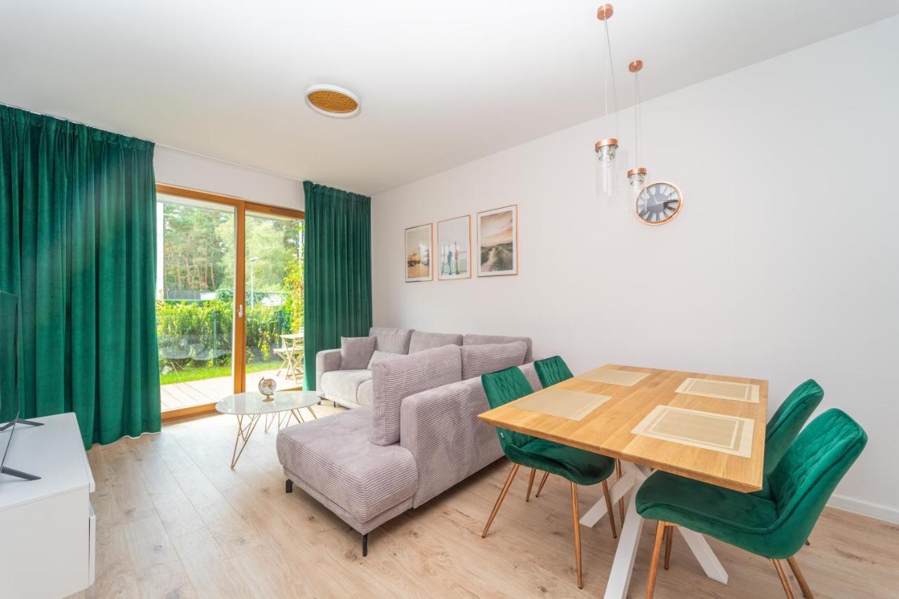 Nadmorski Dwor - Green Apartment Gdańsk Kültér fotó