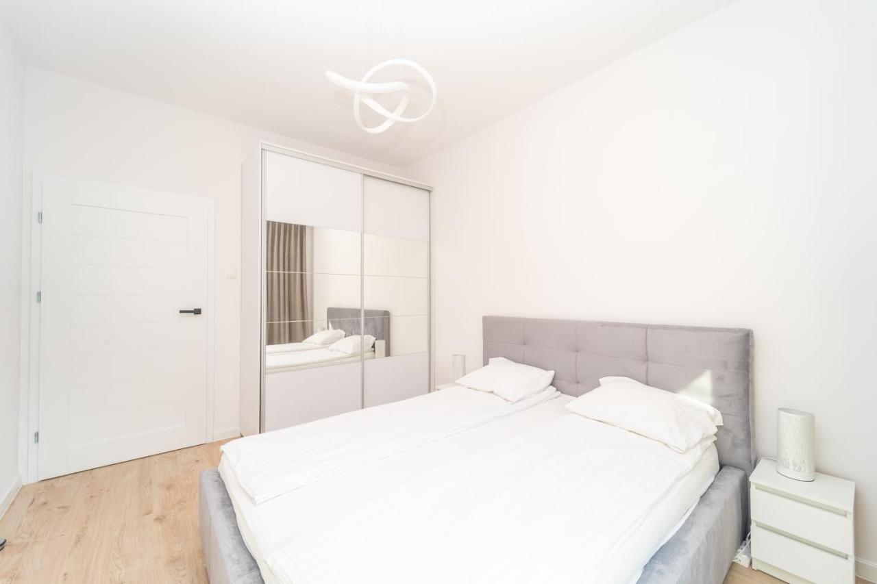 Nadmorski Dwor - Green Apartment Gdańsk Kültér fotó